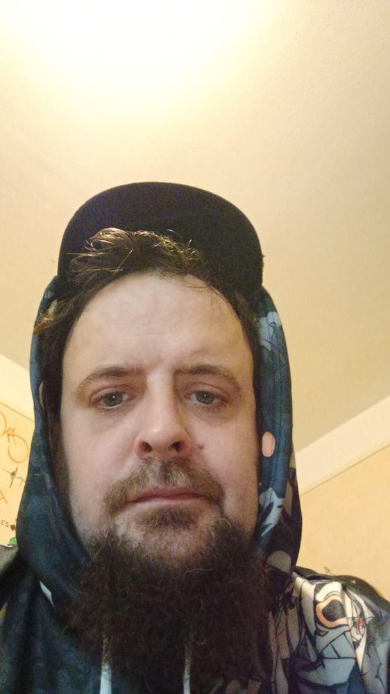 Profil von Yunis